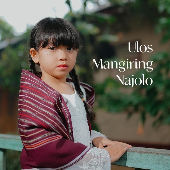 Ulos Mangiring Najolo
